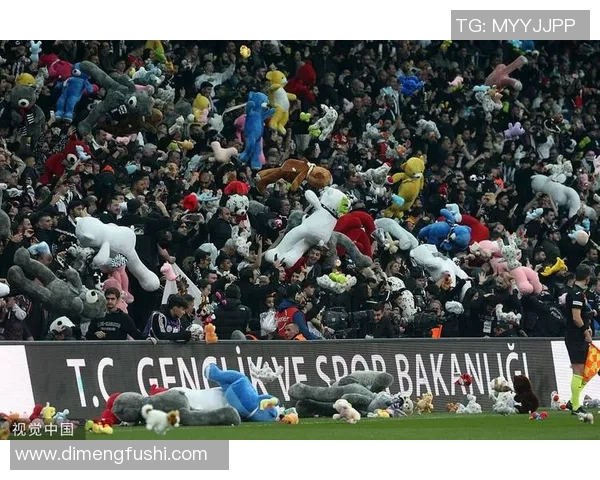 土耳其足球超级联赛竞争激烈 球迷热情与球队实力的完美碰撞 土耳其足球超级联赛竞争激烈 球迷热情与球队实力的完美碰撞